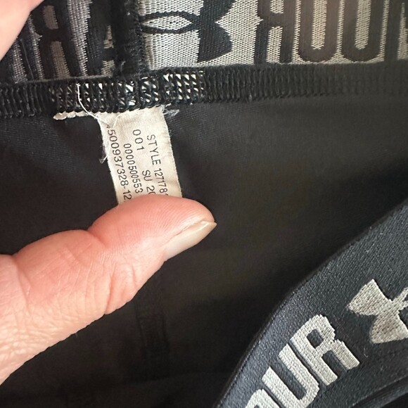 Under Armour Women Long Compression Shorts Black - Picture 3 of 4